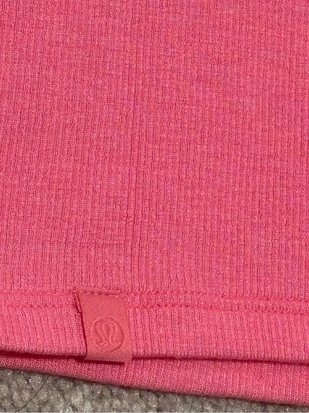 Lululemon athletica Hold tight straight Cropped t-shirt size 14 NWT